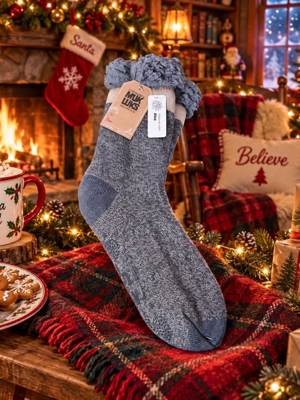 Muk Luks Women's Heathered Gray Cozy Fuzzy-Cuff Socks